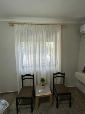 New Bazaar בית הארחה טיראנה